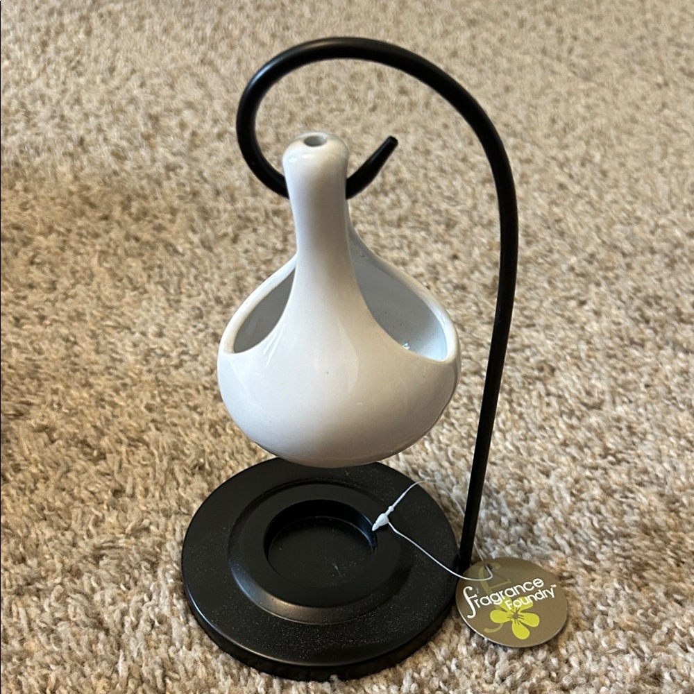 White and Black Oil Burner